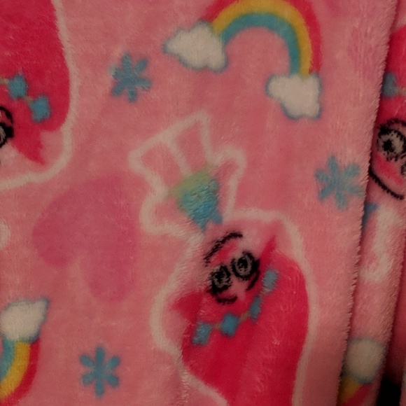 Trolls Robe - Picture 2 of 2